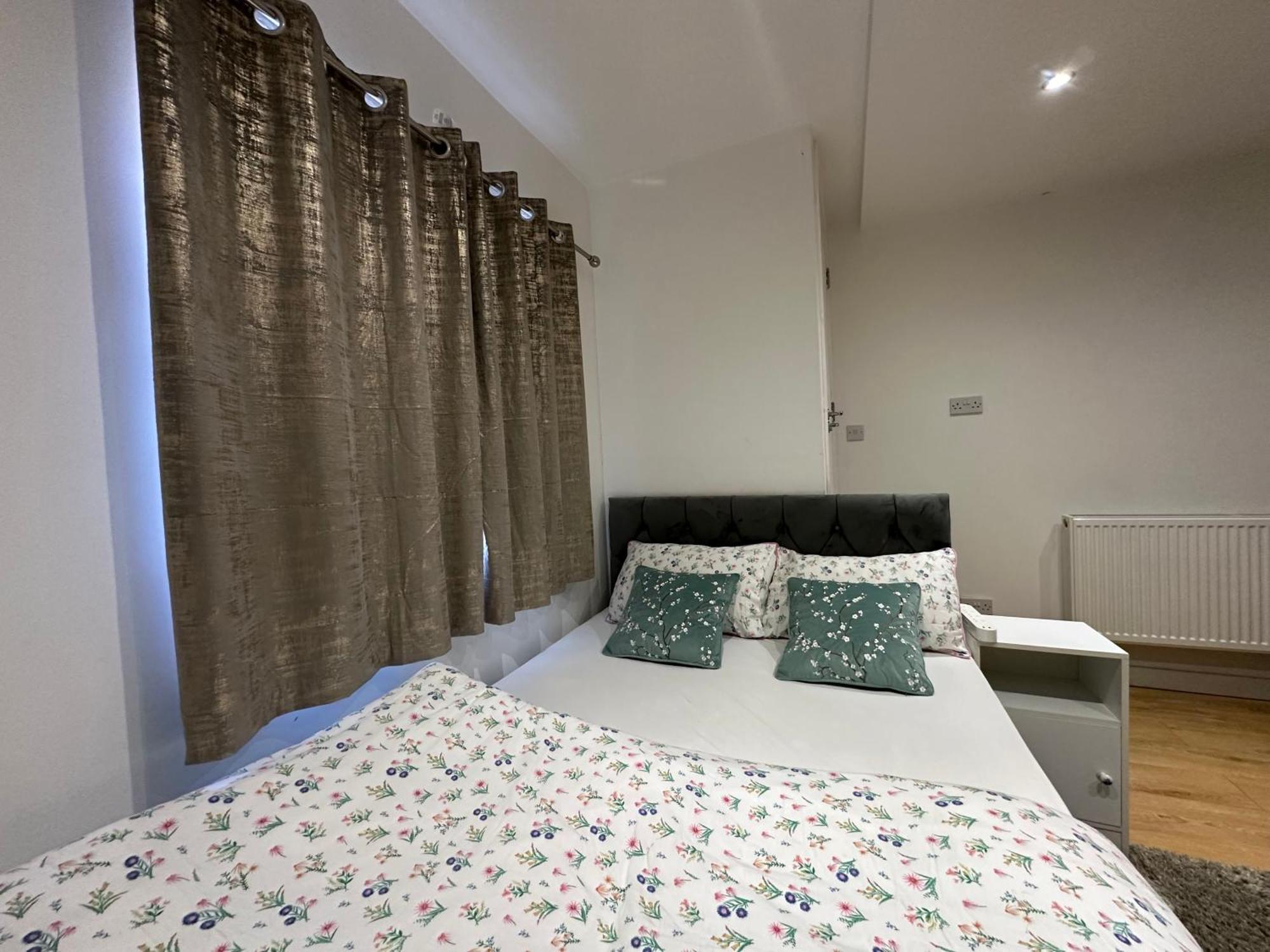 Affittacamere Smart Cosy/small Double In Oakridge Road Bromley *