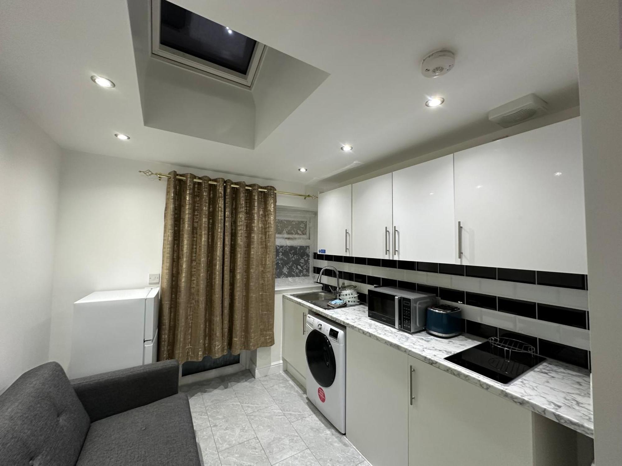 Smart Cosy/small Double In Oakridge Road Bromley Affittacamere Londra
